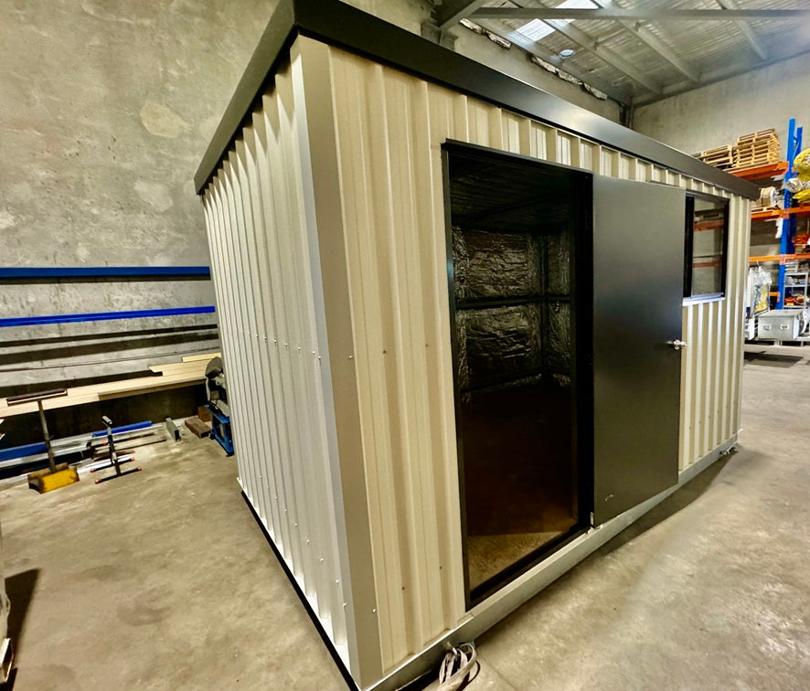Portable Shed 4mL x 2.4mW
